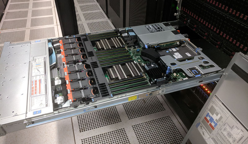Dell-EMC-PowerEdge-R640-Rails.jpg